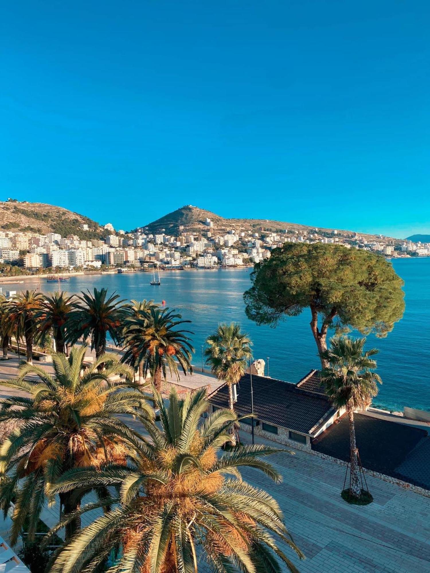Apartment In Saranda ภายนอก รูปภาพ