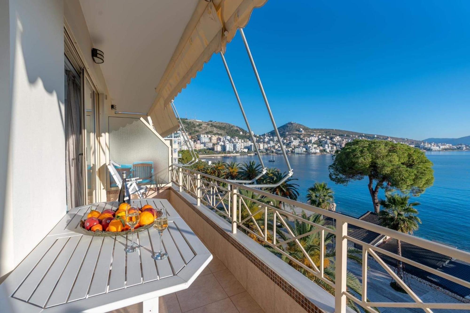 Apartment In Saranda ภายนอก รูปภาพ